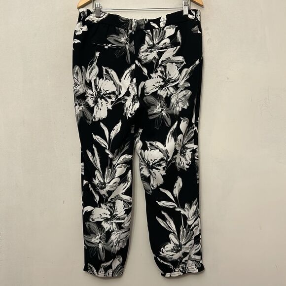 Katherine Barclay black white gray floral pull on pants Size 12 EUC - Picture 8 of 13